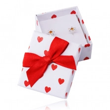 Darčeková krabička na náušnice alebo prsteň - biela farba, červené srdiečka s mašličkou